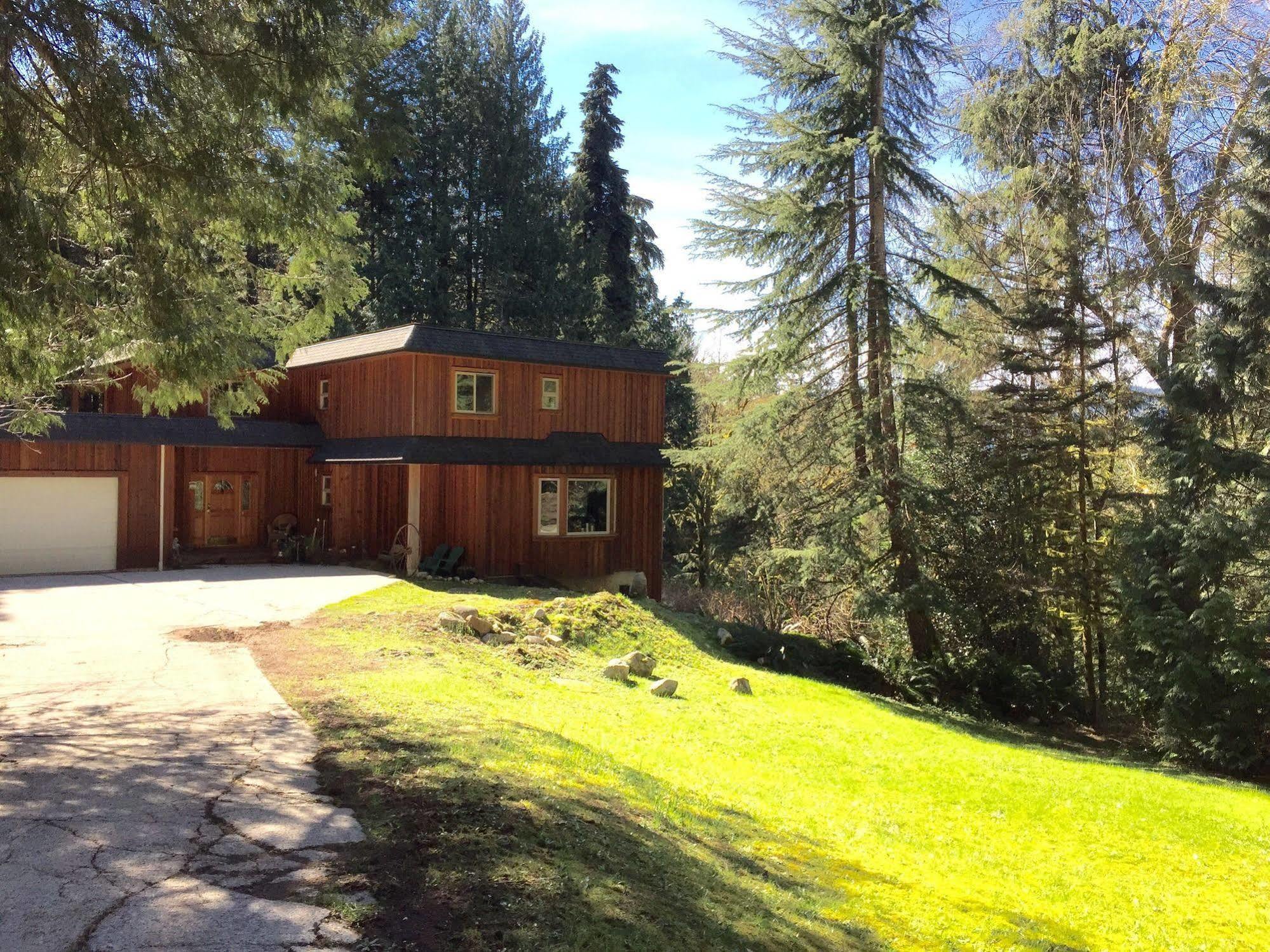 Davis Brook Retreat Panzió Sechelt Kültér fotó